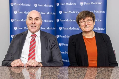 Hai nhà khoa học Mỹ Drew Weissman (trái) và Katalin Karikó. (Ảnh: Penn Medicine) 