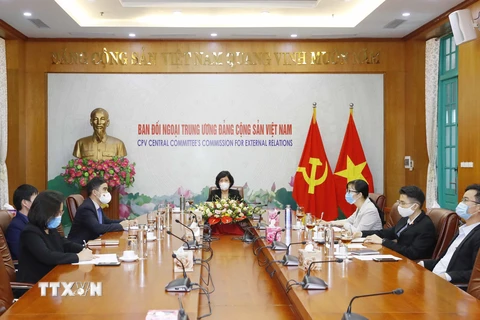 Đoàn đại biểu Đảng Cộng sản Việt Nam dự Lễ kỷ niệm. (Ảnh: Phương Hoa/TTXVN)