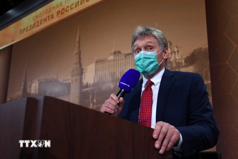 Người phát ngôn Điện Kremlin Dmitry Peskov tại cuộc họp báo ở Moskva, Nga. (Ảnh: AFP/TTXVN)