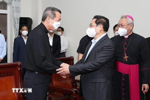 [Photo] Thủ tướng Phạm Minh Chính thăm giáo dân Bà Rịa-Vũng Tàu