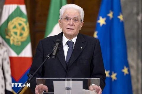 Tổng thống Italy Sergio Mattarella phát biểu sau khi chính thức tái đắc cử, tại Dinh Tổng thống ở Rome, ngày 29/1/2022. (Ảnh: AFP/TTXVN)