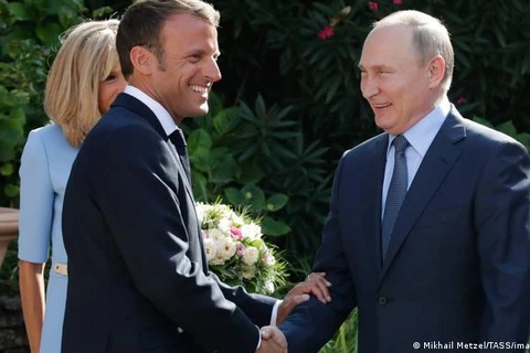 Tổng thống Pháp Emmanuel Macron và Tổng thống Nga Vladimir Putin tại miền nam nước Pháp vào năm 2019. (Nguồn: TASS)
