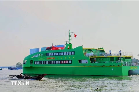 Tàu cao tốc Mai Linh Express khởi hành từ Cần Thơ đi Côn Đảo ngày 19/2. (Ảnh: TTXVN phát)