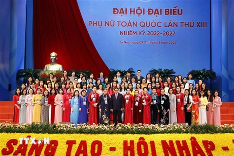 Thủ tướng Phạm Minh Chính với các đại biểu dự Đại hội. (Ảnh: Thống Nhất/TTXVN)