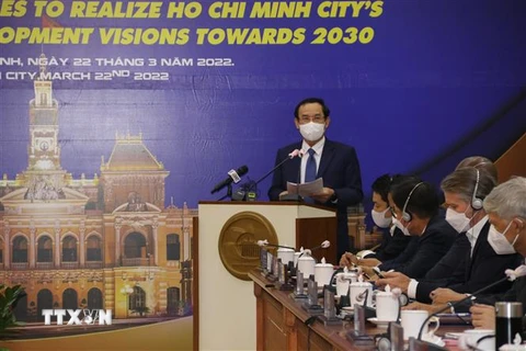 Ông Nguyễn Văn Nên, Ủy viên Bộ Chính trị, Bí thư Thành ủy Tp. Hồ Chí Minh phát biểu chỉ đạo tại hội nghị. (Ảnh: Xuân Anh/TTXVN)
