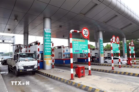 Từ 1/6, đường cao tốc Hà Nội-Hải Phòng chỉ phục vụ xe sử dụng thu phí không dừng. (Ảnh: Huy Hùng/TTXVN)