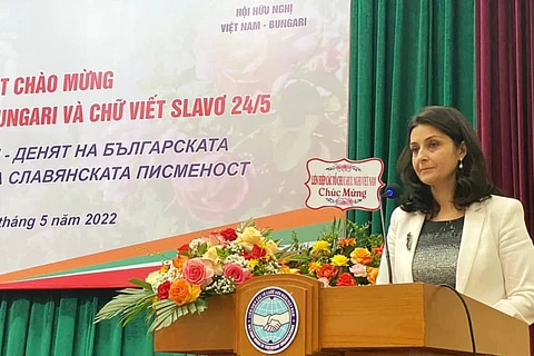 Đại sứ Bulgaria tại Việt Nam Marinela Petkova phát biểu tại lễ kỷ niệm. (Nguồn: hanoimoi.com.vn)