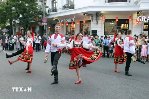 Ấn tượng Lễ hội đường phố “Sắc màu văn hóa” tại Festival Huế 2022
