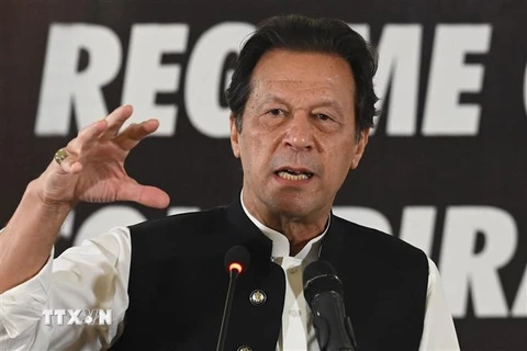 Cựu Thủ tướng Pakistan Imran Khan phát biểu tại một sự kiện ở Islamabad ngày 22/6/2022. (Ảnh: AFP/TTXVN)