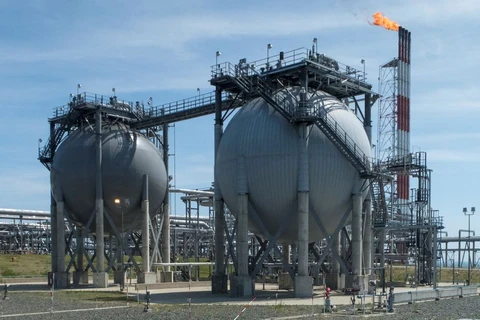 Toàn cảnh nhà máy khí đốt tự nhiên hóa lỏng do Sakhalin Energy vận hành tại Prigorodnoye trên đảo Sakhalin của Nga. (Nguồn: Reuters)