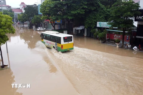 Vĩnh Phúc: Mưa lớn gây ngập và sạt lở, nhiều tuyến đường bị chia cắt