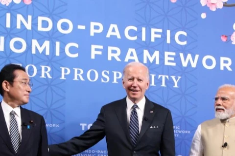 Thủ tướng Nhật Bản Fumio Kishida, Tổng thống Mỹ Joe Biden và Thủ tướng Ấn Độ Narendra Modi tại sự kiện khởi động khuôn khổ kinh tế Ấn Độ-Thái Bình Dương (IPEF) ở tại Tokyo Nhật Bản ngày 23/5. ( Nguồn: Kyodo)