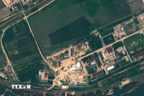 Hình ảnh vệ tinh từ GeoEye cho thấy tổ hợp hạt nhân Yongbyon ở Triều Tiên. (Ảnh: AFP/TTXVN)