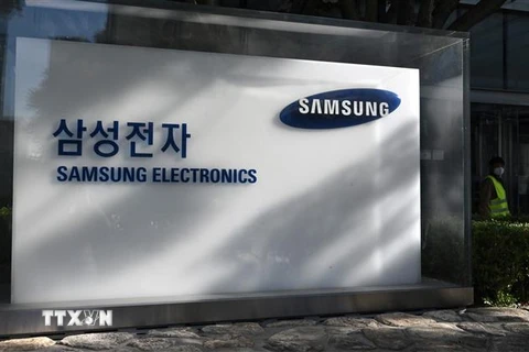 Biểu tượng Samsung tại trụ sở ở Seoul, Hàn Quốc. (Ảnh: AFP/TTXVN)