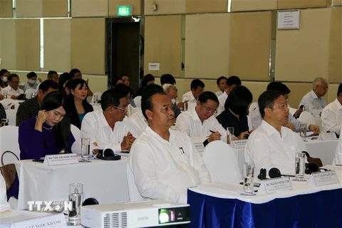 Đại biểu các tỉnh thành phố phía Nam tham dự hội thảo tổng kết 10 năm thực hiện Nghị quyết hội nghị Trung ương 5 khóa XI. (Ảnh: Thanh Vũ/TTXVN)