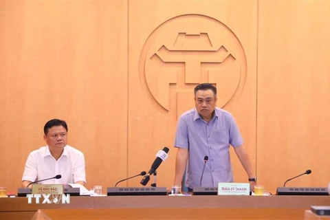 Chủ tịch UBND thành phố Hà Nội Trần Sỹ Thanh phát biểu tại buổi làm việc. (Ảnh: Văn Điệp/TTXVN)