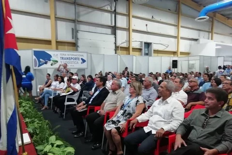 Các doanh nghiệp Aerovaradero của Cuba và Maravana Cargo của Mỹ sẽ phối hợp vận chuyển hàng hóa phi thương mại. (Nguồn: plenglish.co)