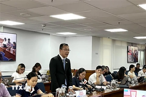 Ông Hoàng Minh Hoàn, Phó Tổng giám đốc phụ trách điều hành SCB khẳng định ngân hàng đã kiểm soát tình hình, thanh khoản ổn định. (Ảnh: Hứa Chung/TTXVN)