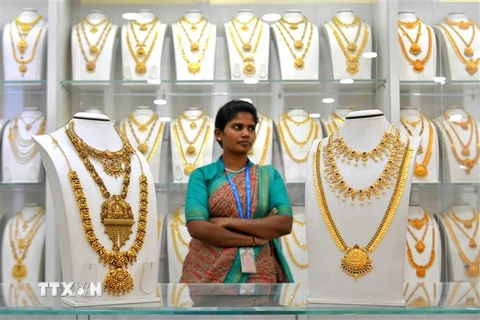 Một cửa hàng kim hoàn ở Bangalore, Ấn Độ. (Ảnh: AFP/TTXVN)