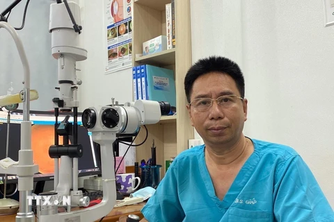 Bác sỹ Việt Nam nhận giải thưởng về phòng chống mù lòa châu Á-TBD