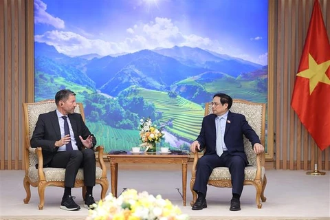 Thủ tướng Phạm Minh Chính tiếp ông Kasper Rorsted, Tổng Giám đốc Tập đoàn Adidas. (Ảnh: Dương Giang/TTXVN)