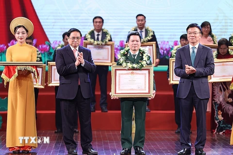 [Photo] Thủ tướng dự Lễ hưởng ứng Ngày Pháp luật Việt Nam