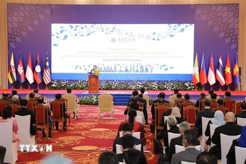 Bế mạc Hội nghị cấp cao ASEAN lần thứ 40, 41. (Ảnh: Nguyễn Hùng/TTXVN)