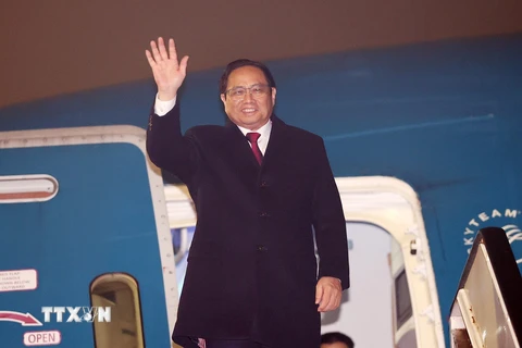 Thủ tướng Phạm Minh Chính bắt đầu chuyến thăm chính thức Vương quốc Hà Lan. (Ảnh: Dương Giang/TTXVN)