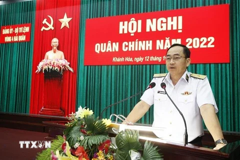Chuẩn Đô đốc Ngô Văn Thuân quán triệt nghị quyết của Đảng ủy Vùng về lãnh đạo thực hiện nhiệm vụ năm 2023. (Ảnh: TTXVN phát)