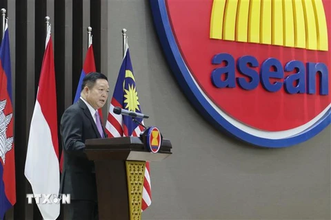 Tân Tổng Thư ký ASEAN Kao Kim Hourn phát biểu tại lễ nhậm chức ngày 9/1. (Ảnh: Đào Trang/TTXVN)