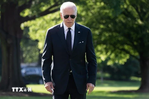 Tổng thống Mỹ Joe Biden chuẩn bị họp báo tại Nhà Trắng ở Washington DC., sau khi trở về từ Wilmington, Delaware, ngày 30/5/2022. (Ảnh: AFP/TTXVN)