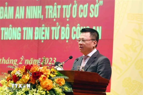 Ông Lê Quốc Minh, Ủy viên Trung ương Đảng, Phó Trưởng ban Tuyên giáo Trung ương, Tổng Biên tập Báo Nhân dân, Chủ tịch Hội Nhà báo Việt Nam phát biểu. (Ảnh: Phạm Kiên/TTXVN) 