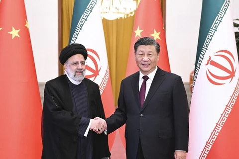 Trung Quốc và Iran kêu gọi dỡ bỏ các trừng phạt liên quan JCPOA