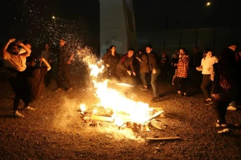 Chaharshanbe Suri là một lễ hội truyền thống dịp Năm mới của Iran. (Nguồn: Yahoo News)