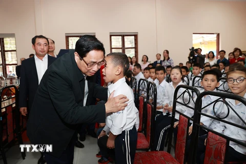 Thủ tướng Phạm Minh Chính thăm Trung tâm bảo trợ xã hội tỉnh Hải Dương