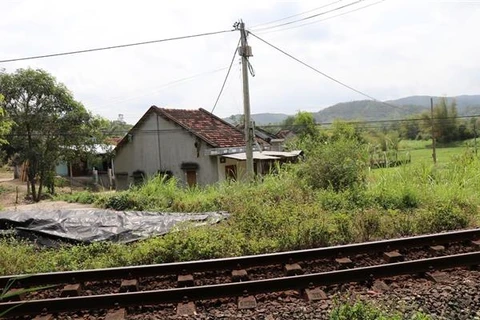 Cải tạo đường sắt qua Phú Yên chậm do vướng giải phóng mặt bằng