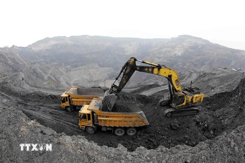 Tập đoàn Nhật Bản hỗ trợ Vinacomin công nghệ an toàn và khai thác than