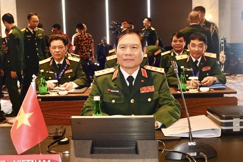 Thượng tướng Nguyễn Tân Cương dẫn đầu Đoàn đại biểu quân sự cấp cao QĐND Việt Nam tham dự hội nghị. (Nguồn: Báo Quân đội Nhân dân)