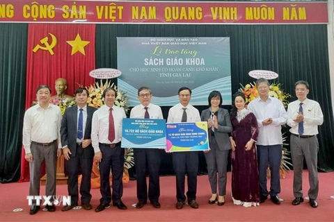 Gia Lai: Tiếp nhận hơn 18.700 bộ sách giáo khoa tặng học sinh nghèo