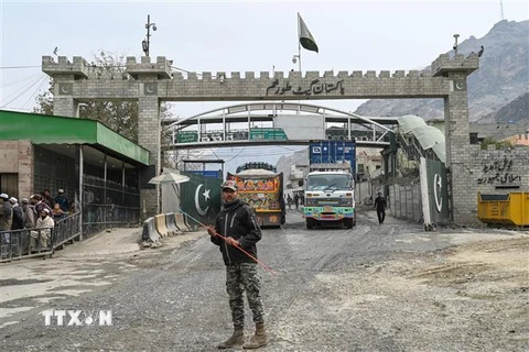 Pakistan đóng cửa khẩu biên giới với Afghanistan sau trận đấu súng