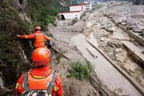 Trung Quốc: Lở đất do mưa lớn sau bão Haiku khiến 7 người thiệt mạng