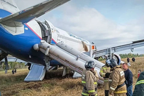 Nga: Máy bay Airbus A320 hạ cánh khẩn cấp do hỏng hệ thống thủy lực 
