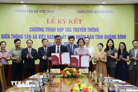 Tăng cường hợp tác truyền thông giữa TTXVN và tỉnh Quảng Bình