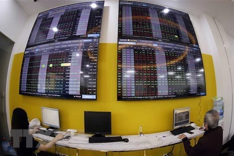 Đà bán tháo cổ phiếu khiến nhiều nhà đầu tư “trở tay không kịp” 