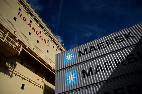 Container hàng hóa của Hãng vận tải Maersk tại Copenhagen, Đan Mạch, ngày 14/9/2023. (Ảnh: AFP/TTXVN)