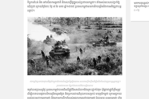 Báo điện tử Thmey Thmey đăng tải nhiều hình ảnh về Quân tình nguyện Việt Nam và Quân đội Mặt trận Đoàn kết Cứu quốc Campuchia phối hợp huấn luyện và chiến đấu, tiến vào giải phóng Phnom Penh vào ngày 7/1/1979, ảnh chụp màn hình. (Ảnh: TTXVN phát) 