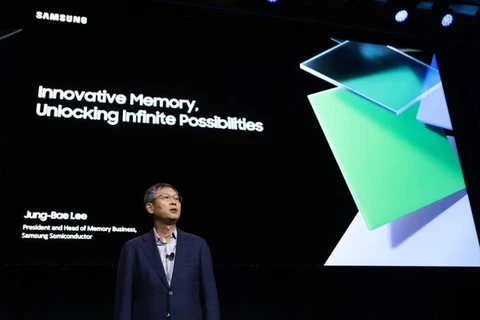 Ông Lee Jung-bae, Chủ tịch Bộ phận giải pháp thiết bị giám sát hoạt động kinh doanh chip của Samsung Electronics, phát biểu tại một sự kiện tại San Jose, California, Mỹ ngày 20 tháng 10 năm 2023. (Ảnh: Samsung Electronics)