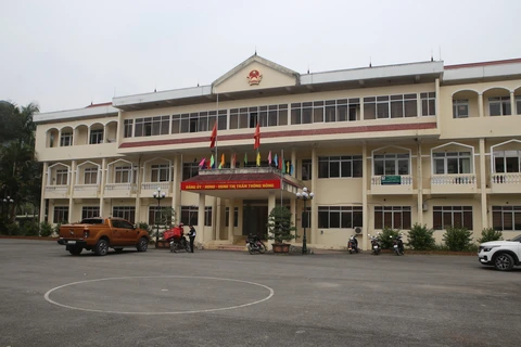 Tại Cao Bằng, trụ sở UBND huyện Thông Nông (cũ) được giao cho thị trấn Thông Nông sử dụng sau khi sắp xếp đơn vị hành chính. (Ảnh: Chu Hiệu/TTXVN)