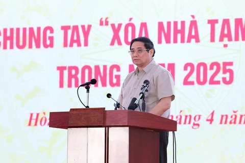 Thủ tướng Phạm Minh Chính phát động Phong trào thi đua “Xóa nhà tạm, nhà dột nát” trong cả nước. (Ảnh: Dương Giang/TTXVN)