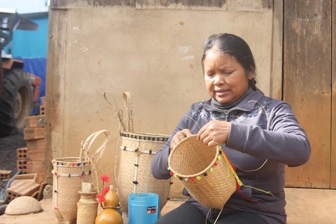 Bình Thuận: Bảo tồn nghề đan lát truyền thống của đồng bào dân tộc K’ho